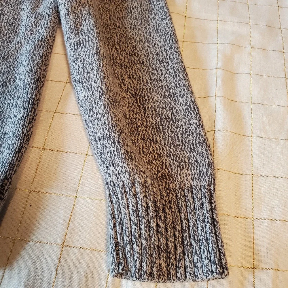 Eddie‎ Bauer Men's L Gray Long Sleeve Knit Sweater 1/4 Button Pullover - Picture 2 of 8